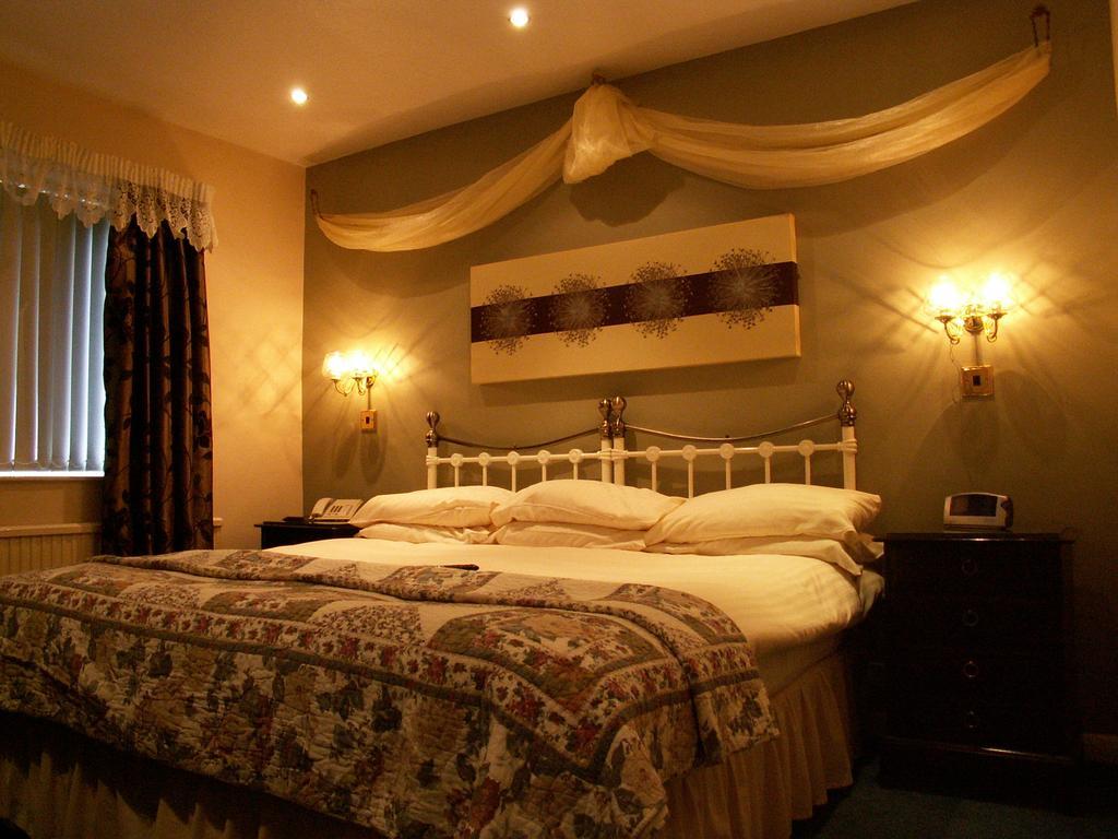 Heworth Court Hotel York Exteriör bild